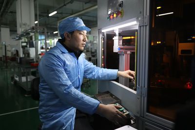 新春開工進行時|開特電子:600名工人全部返廠鼓足干勁忙生產,向新能源、智能網聯領域進軍